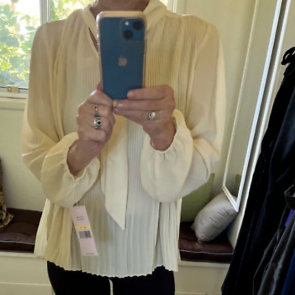 Nannette Lepore blouse cream colored with Neck tie Sz M NWT - Picture 8 of 9